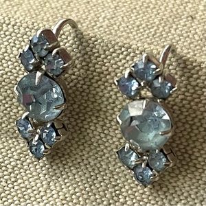 Vintage blue rhinestone clip earrings